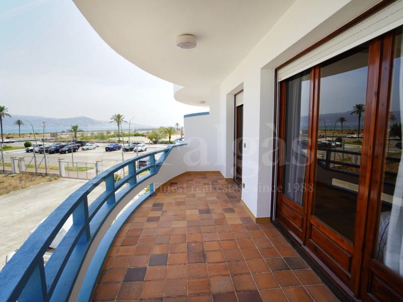 3 chambre Maison de Ville à vendre à Empuriabrava avec garage - 755 000 € (Ref: 9964961)