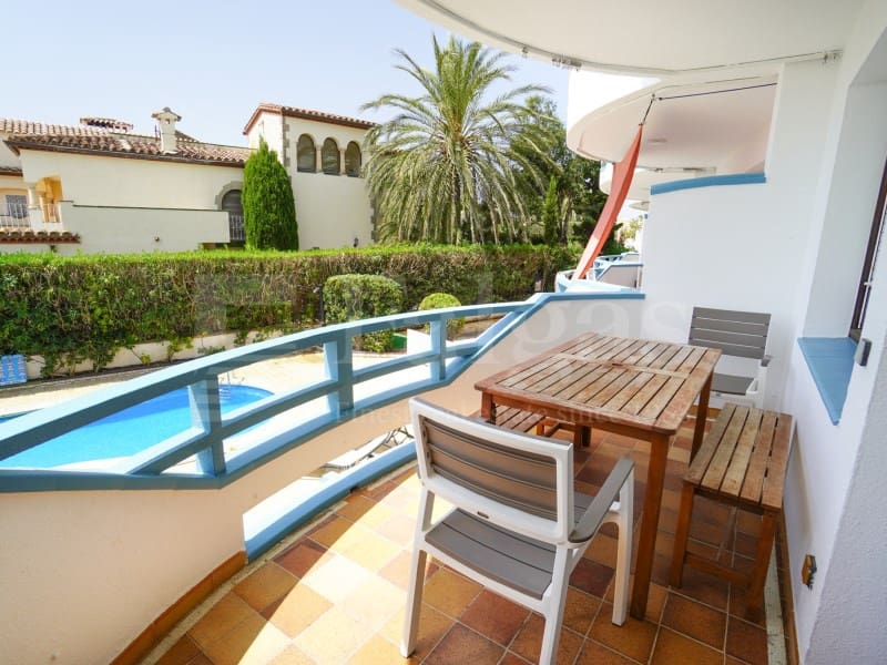 3 chambre Maison de Ville à vendre à Empuriabrava avec garage - 755 000 € (Ref: 9964961)