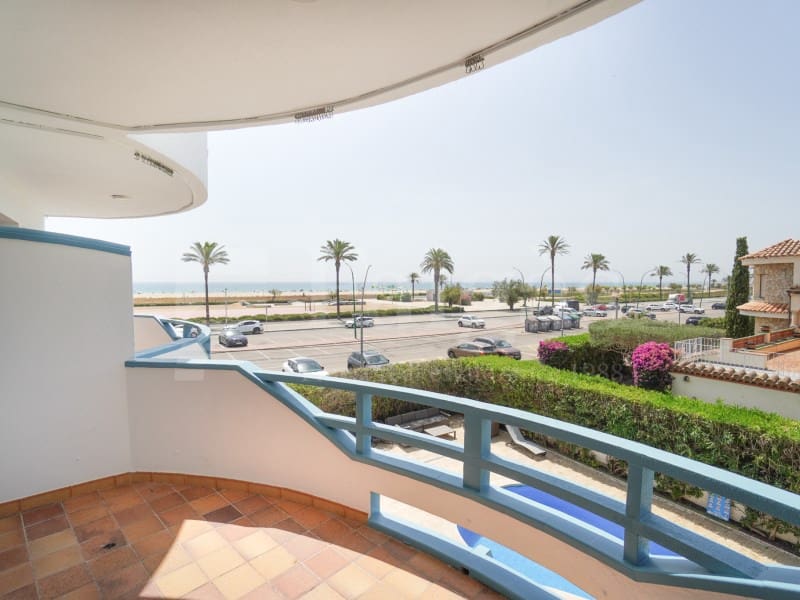3 bedroom Townhouse for sale in Empuriabrava with garage - € 755,000 (Ref: 9972994)