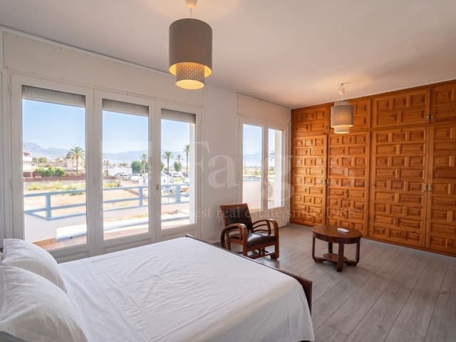 2 soverom Rekkehus til salgs i Empuriabrava, Castelló d'Empúries med garasje - € 815 000 (Ref: 9972995)
