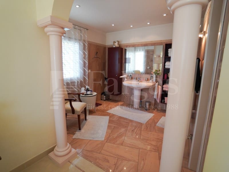 4 soveværelse Villa til salg i El Mas Fumats med swimmingpool garage - € 890.000 (Ref: 9974998)