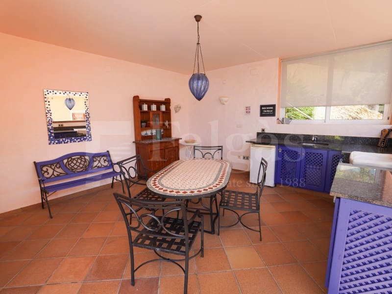 4 soveværelse Villa til salg i El Mas Fumats med swimmingpool garage - € 890.000 (Ref: 9974998)