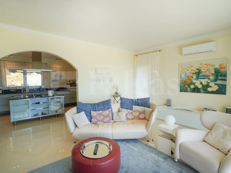 4 Zimmer Villa zu verkaufen in El Mas Fumats mit Pool Garage - 890.000 € (Ref: 9976914)