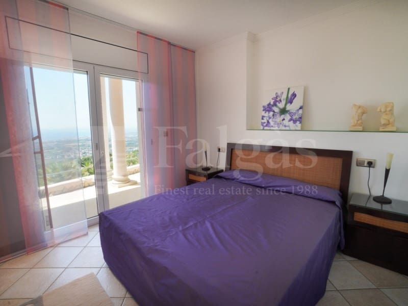 4 Zimmer Villa zu verkaufen in El Mas Fumats mit Pool Garage - 890.000 € (Ref: 9976914)