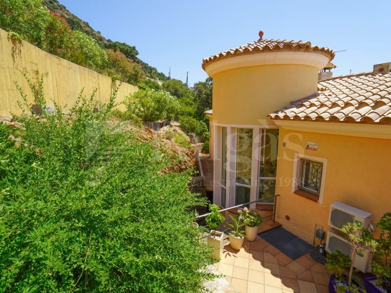 4 Zimmer Villa zu verkaufen in El Mas Fumats mit Pool Garage - 890.000 € (Ref: 9976914)