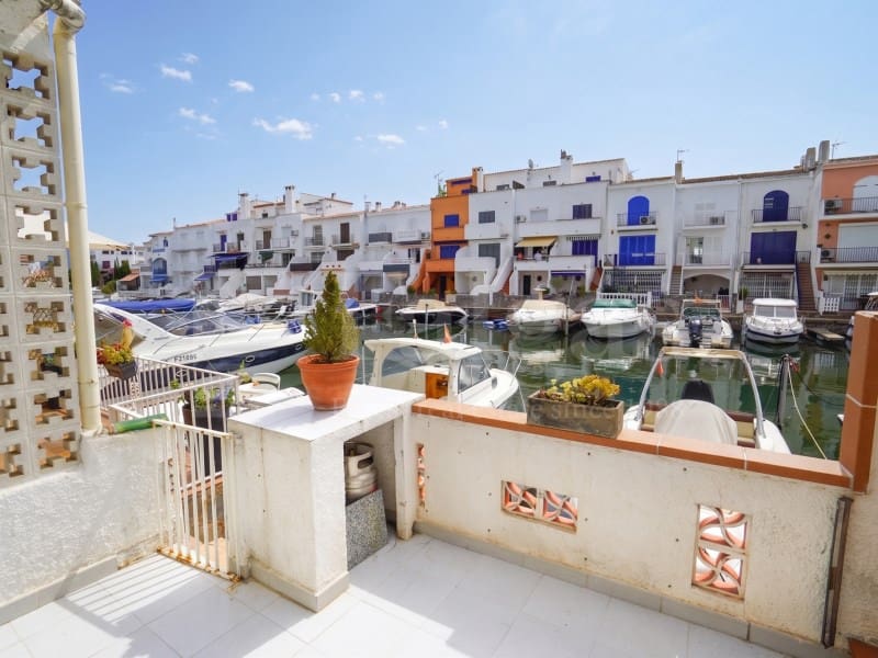 3 soverom Hus til salgs i Empuriabrava - € 435 000 (Ref: 9978491)