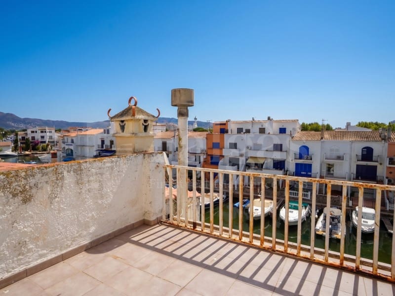 3 soverom Hus til salgs i Empuriabrava - € 435 000 (Ref: 9978491)