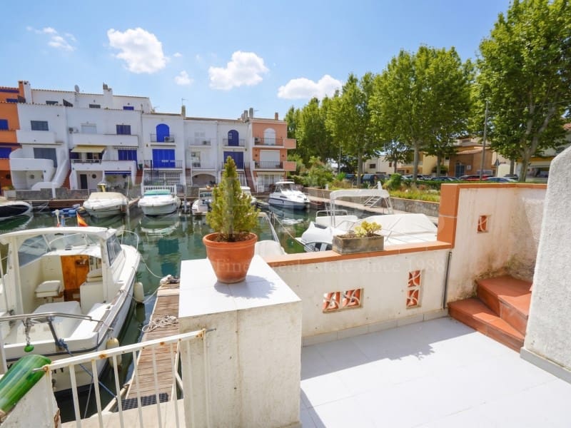 3 soverom Hus til salgs i Empuriabrava - € 435 000 (Ref: 9978491)