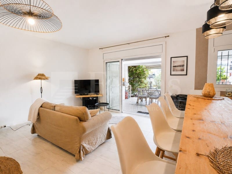 Apartamento de 2 habitaciones en Empuriabrava en venta - 295.000 € (Ref: 9986534)