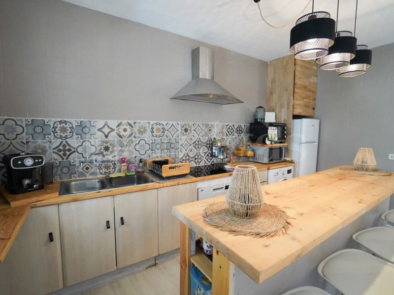 Apartamento de 2 habitaciones en Empuriabrava en venta - 295.000 € (Ref: 9986534)