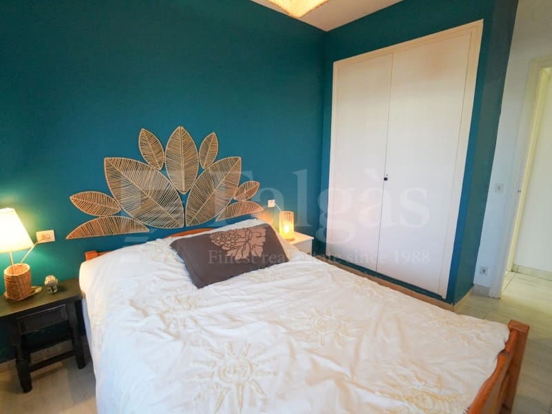 Apartamento de 2 habitaciones en Empuriabrava en venta - 295.000 € (Ref: 9986534)