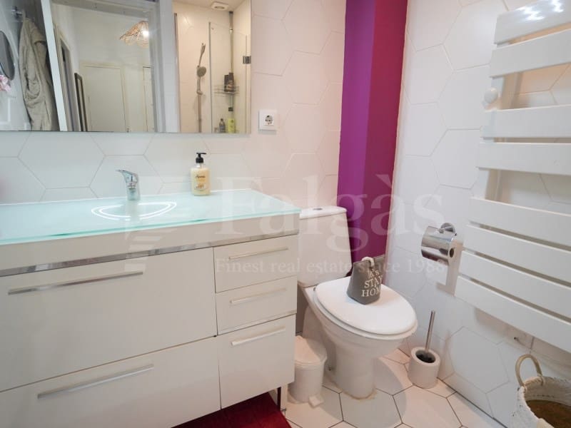 Apartamento de 2 habitaciones en Empuriabrava en venta - 295.000 € (Ref: 9986534)