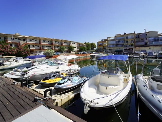 Apartamento de 2 habitaciones en Empuriabrava, Castelló d'Empúries en venta - 295.000 € (Ref: 9986534)