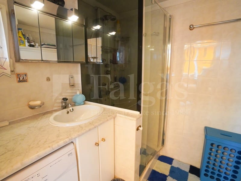 Piso de 2 habitaciones en Roses en venta con garaje - 280.000 € (Ref: 9994217)