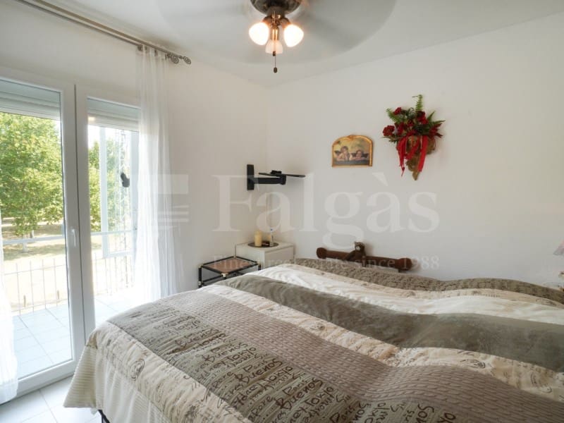 Piso de 2 habitaciones en Roses en venta con garaje - 280.000 € (Ref: 9994217)