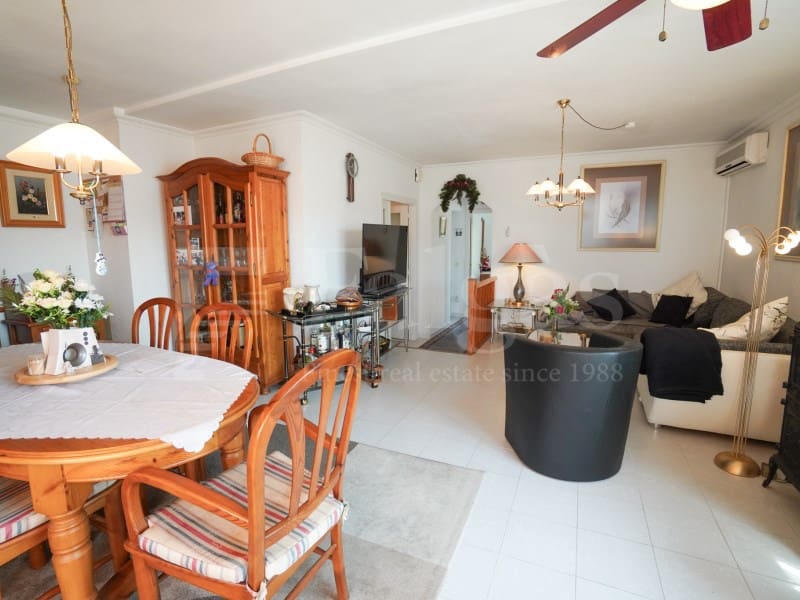 Piso de 2 habitaciones en Roses en venta con garaje - 280.000 € (Ref: 9994217)