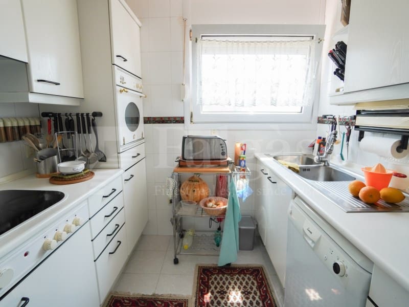 Piso de 2 habitaciones en Roses en venta con garaje - 280.000 € (Ref: 9994217)