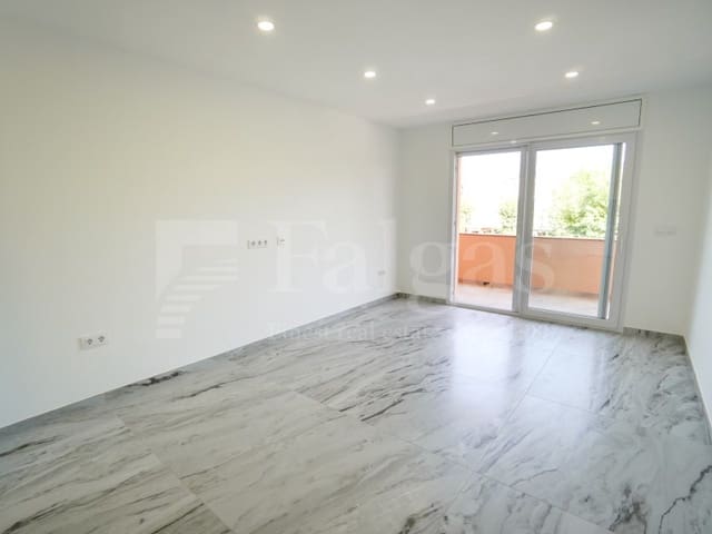2 makuuhuone Asunto myytävänä paikassa Empuriabrava, Castelló d'Empúries - 249 000 € (Ref: 9999559)