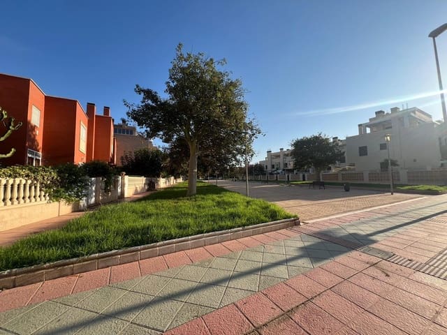 5 quarto Casa em Banda para venda em Almeria cidade com garagem - 490 000 € (Ref: 9227457)