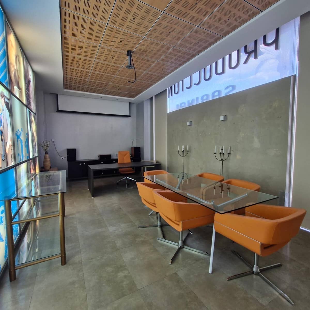 Yritys myytävänä paikassa Roquetas de Mar mukana 
autotalli - 320 000 € (Ref: 9227461)