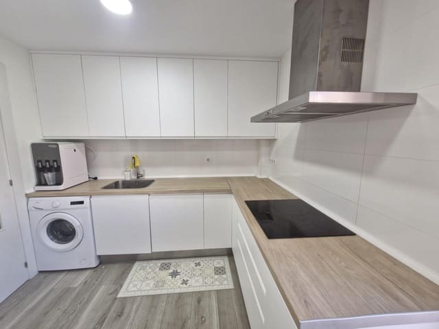 2 chambre Appartement à vendre à Aguadulce (Almeria), Roquetas de Mar avec piscine garage - 185 000 € (Ref: 9227476)