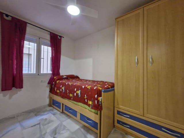 3 camera da letto Appartamento da affittare in Roquetas de Mar con piscina garage - 800 € (Rif: 9362435)