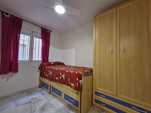 3 camera da letto Appartamento da affittare in Roquetas de Mar con piscina garage - 800 € (Rif: 9362435)