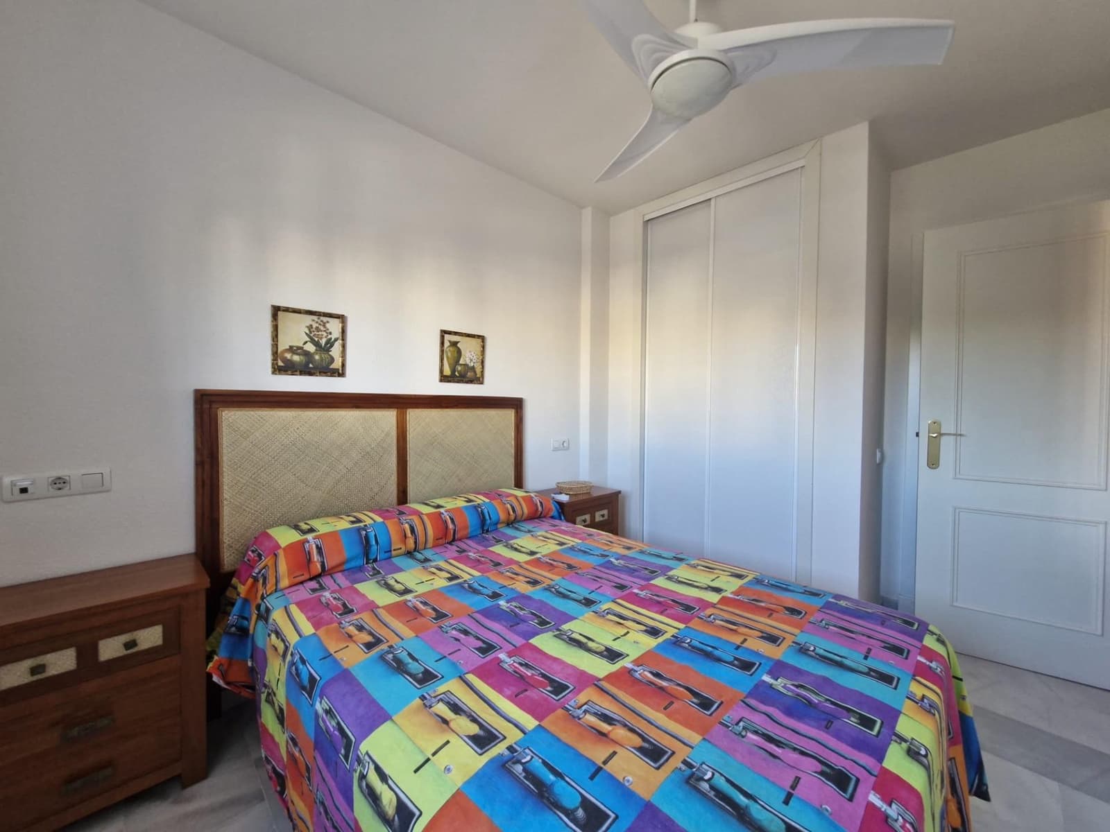 3 soverom Leilighet til leie i Roquetas de Mar med svømmebasseng garasje - € 800 (Ref: 9362435)