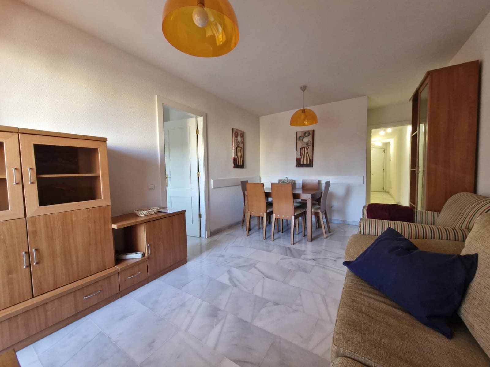 3 soverom Leilighet til leie i Roquetas de Mar med svømmebasseng garasje - € 800 (Ref: 9362435)