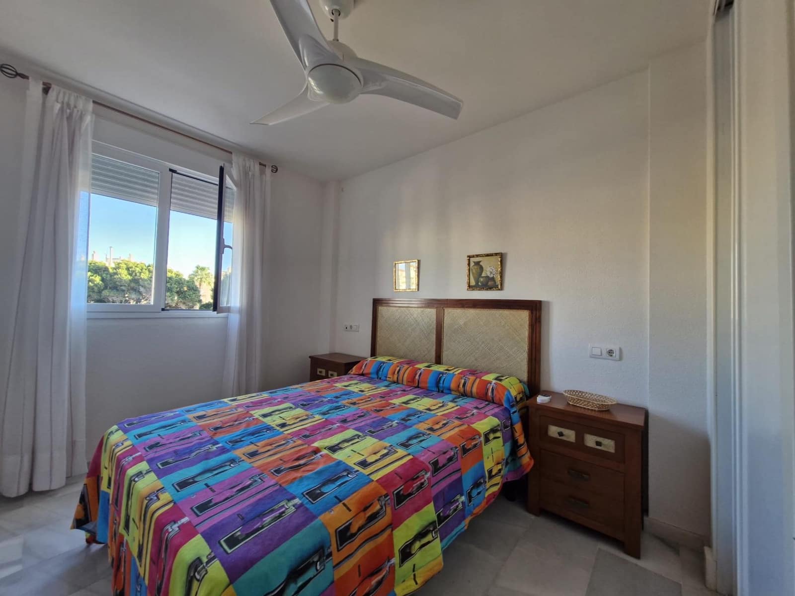 3 soverom Leilighet til leie i Roquetas de Mar med svømmebasseng garasje - € 800 (Ref: 9362435)