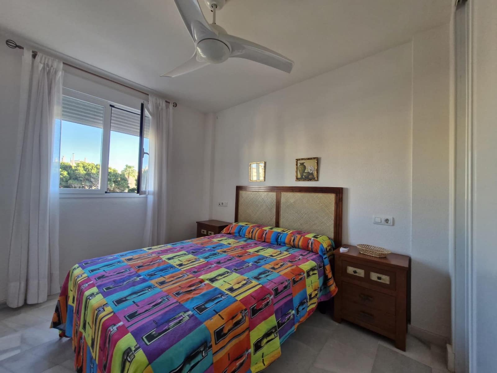 3 soverom Leilighet til leie i Roquetas de Mar med svømmebasseng garasje - € 800 (Ref: 9362435)