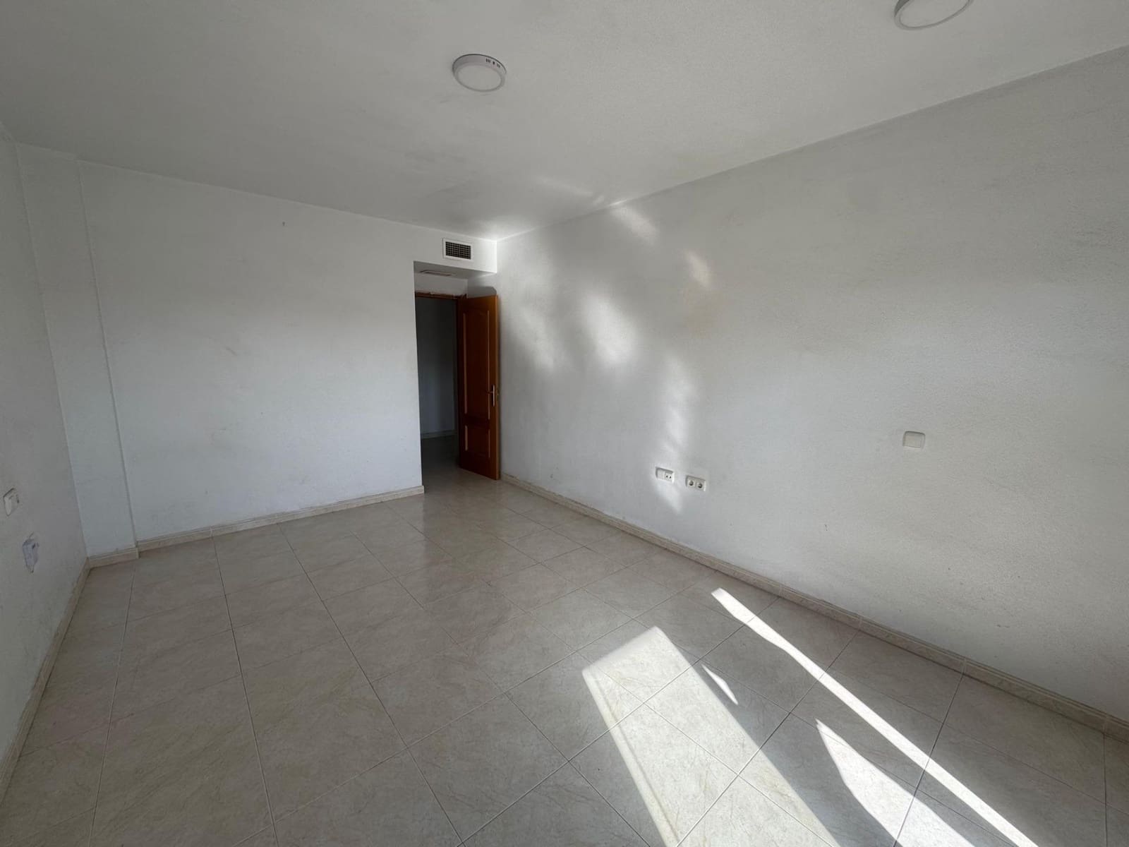 2 chambre Appartement à vendre à Roquetas de Mar avec garage - 142 000 € (Ref: 9396108)