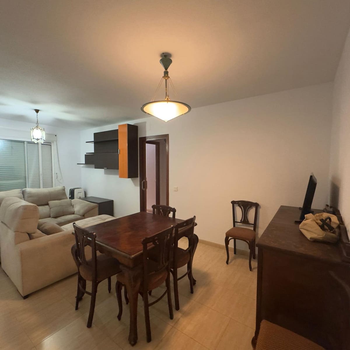 2 slaapkamer Flat te koop in Roquetas de Mar met zwembad garage - € 175.000 (Ref: 9414215)