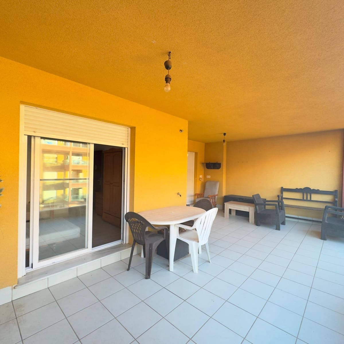 2 slaapkamer Flat te koop in Roquetas de Mar met zwembad garage - € 175.000 (Ref: 9414215)