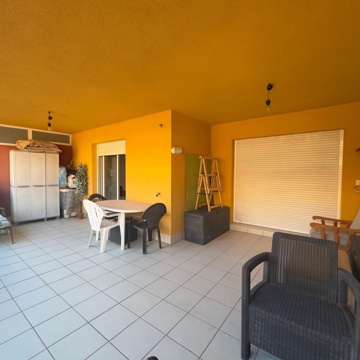 2 slaapkamer Flat te koop in Roquetas de Mar met zwembad garage - € 175.000 (Ref: 9414215)