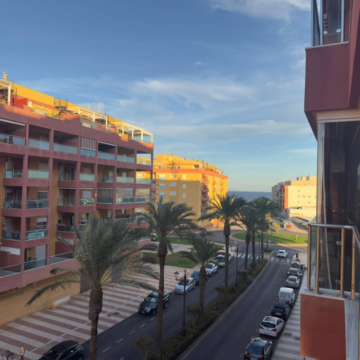 2 slaapkamer Flat te koop in Roquetas de Mar met zwembad garage - € 175.000 (Ref: 9414215)
