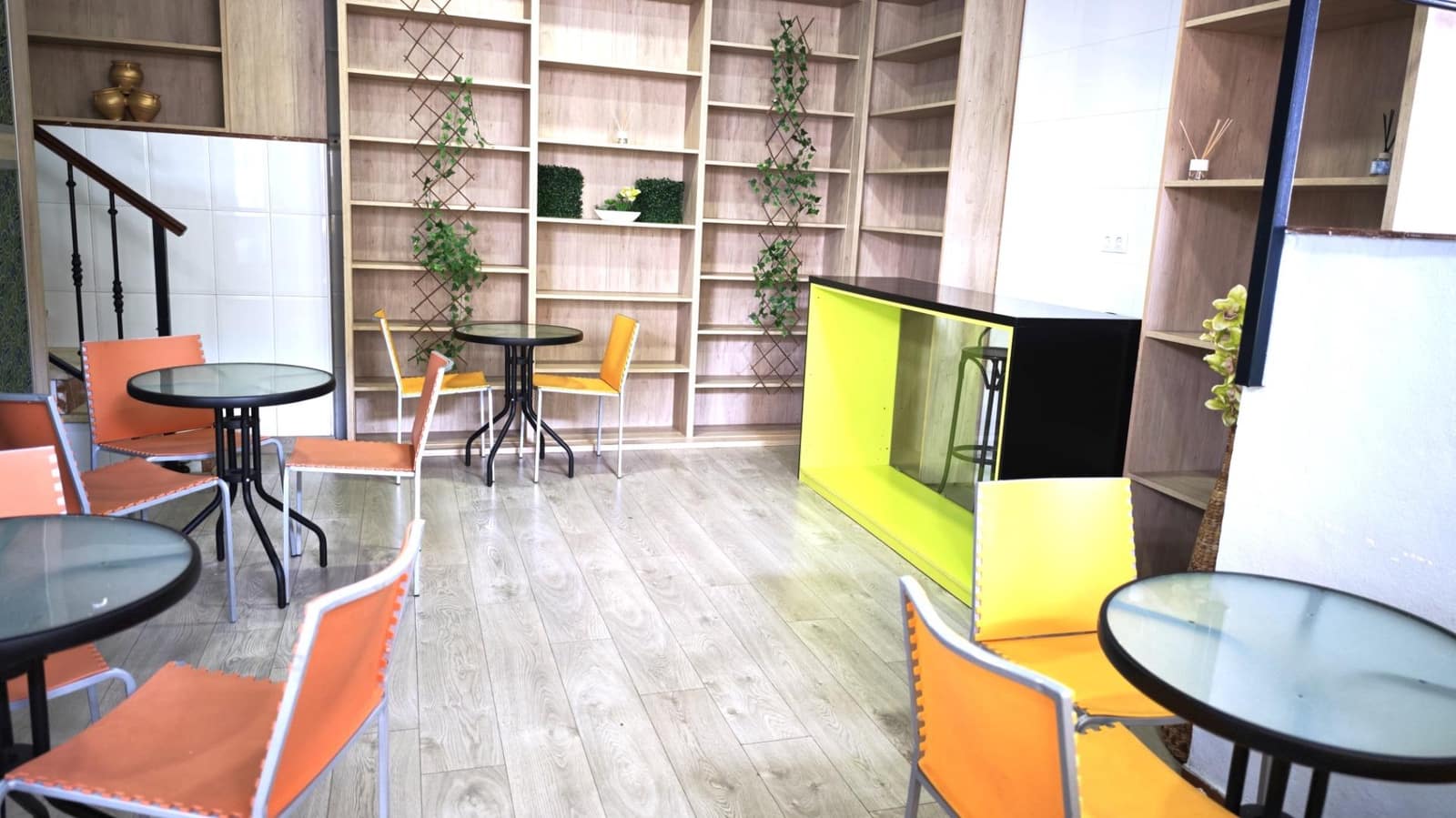 Commercial for sale in Cabra - € 110,000 (Ref: 9437533)