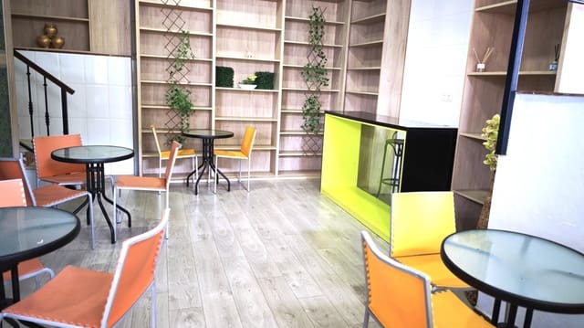 Kommersiell til salgs i Cabra - € 110 000 (Ref: 9437533)