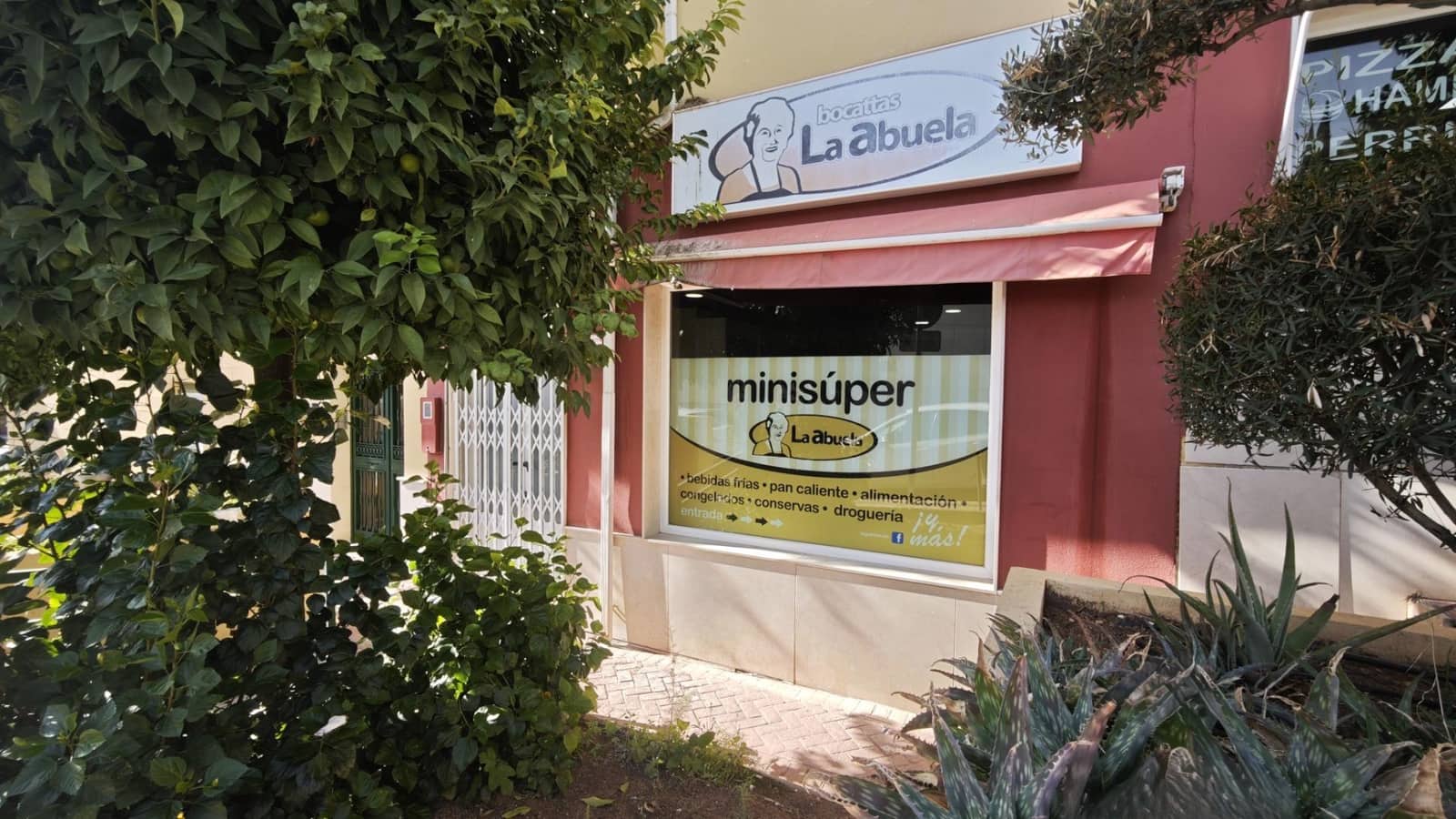 Commercial for sale in Cabra - € 110,000 (Ref: 9437533)