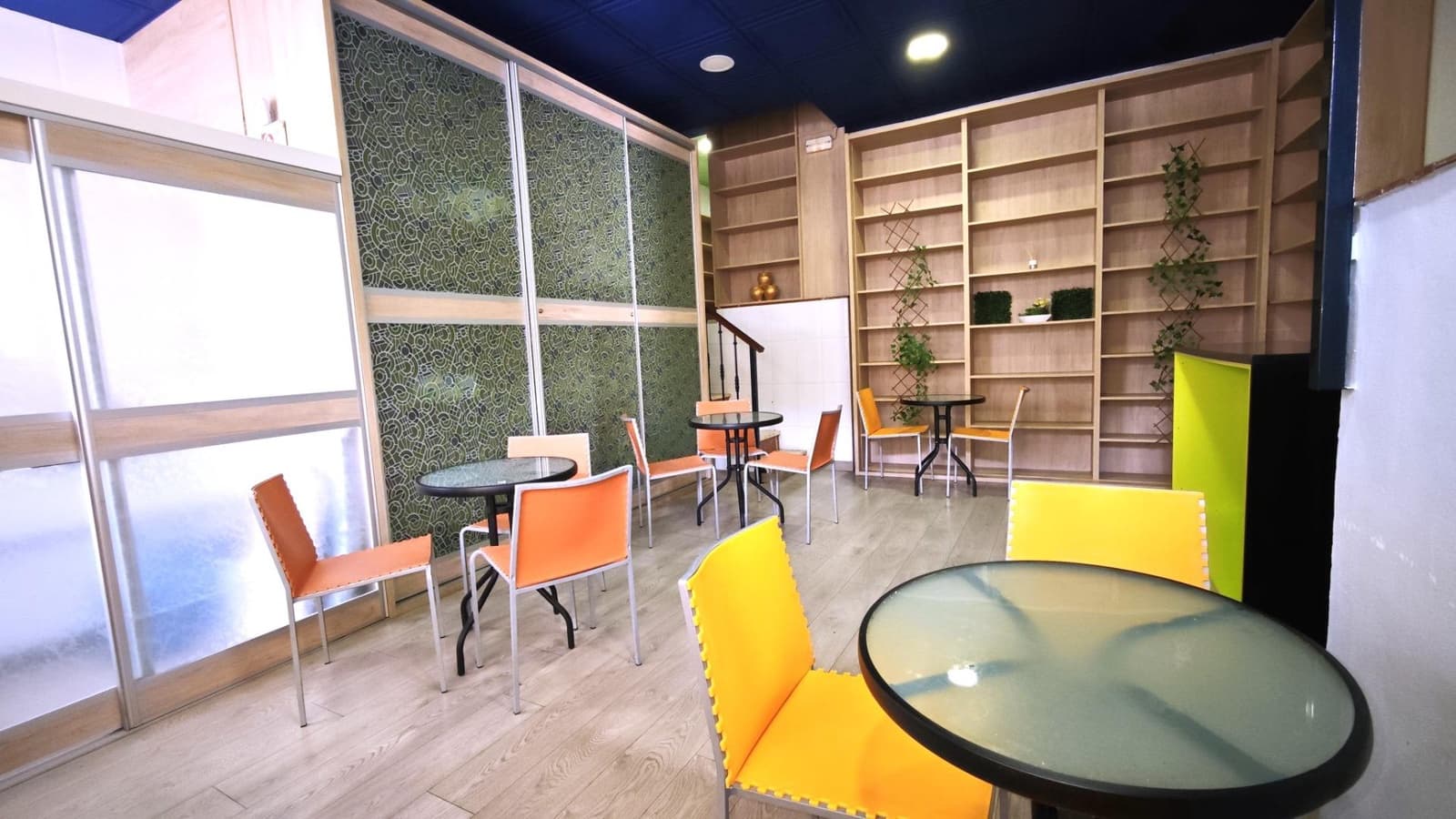 Commercial for sale in Cabra - € 110,000 (Ref: 9437533)