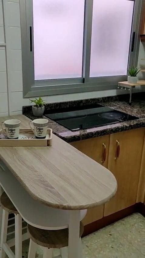 Piso de 3 habitaciones en Almería ciudad en venta - 156.000 € (Ref: 9446458)