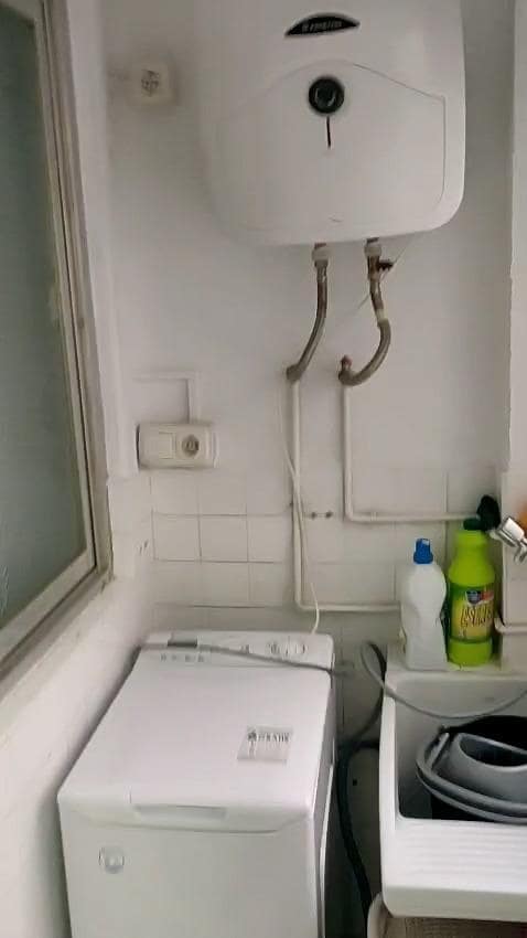 Piso de 3 habitaciones en Almería ciudad en venta - 156.000 € (Ref: 9446458)