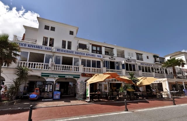 1 chambre Appartement à vendre à Puerto de la Duquesa, Manilva - 179 900 € (Ref: 9215756)