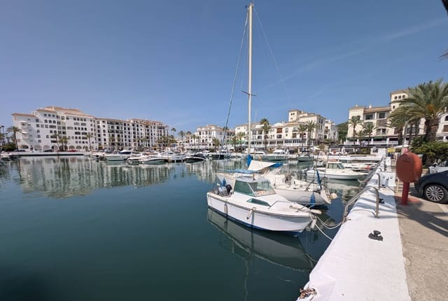 1 chambre Appartement à vendre à Puerto de la Duquesa, Manilva - 179 900 € (Ref: 9215756)