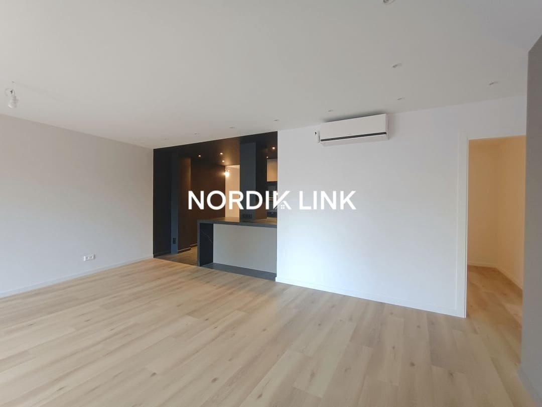 Piso de 3 habitaciones en Barcelona ciudad en venta - 1.100.000 € (Ref: 9562525)