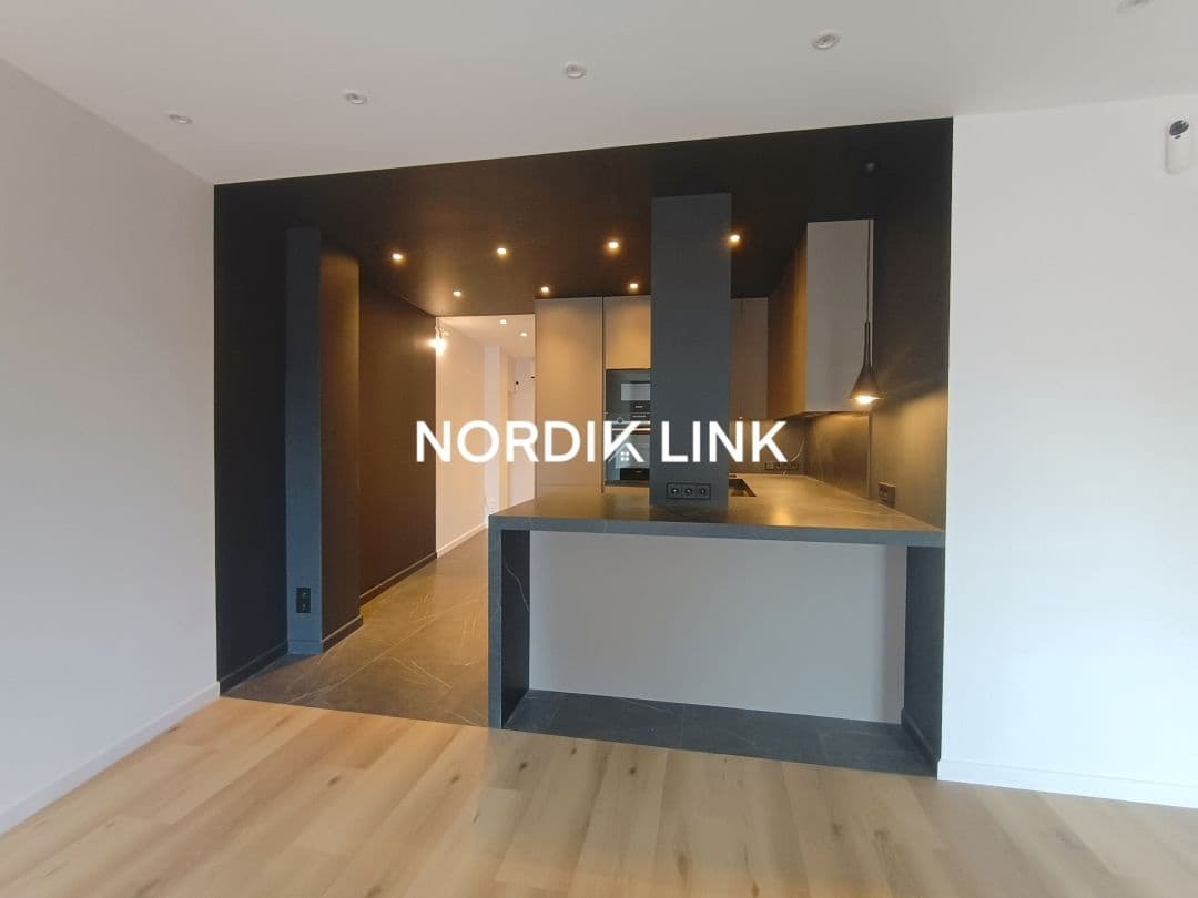 Piso de 3 habitaciones en Barcelona ciudad en venta - 1.100.000 € (Ref: 9562525)