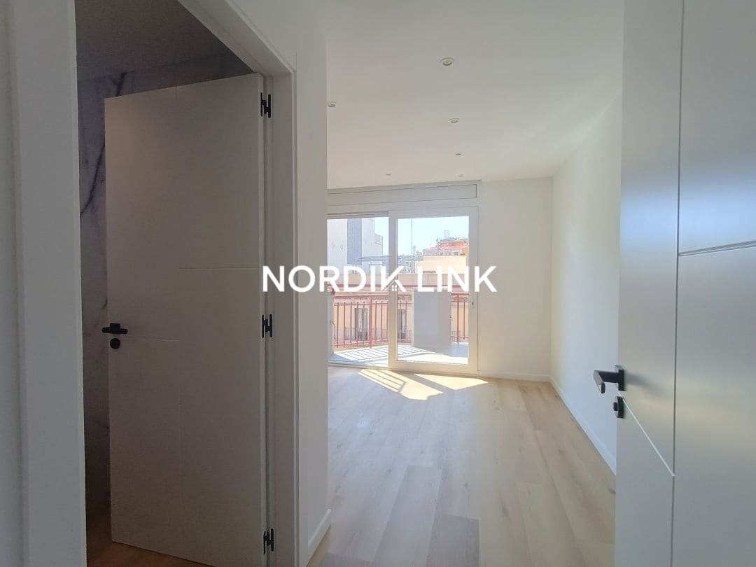 Piso de 3 habitaciones en Barcelona ciudad en venta - 1.100.000 € (Ref: 9562525)