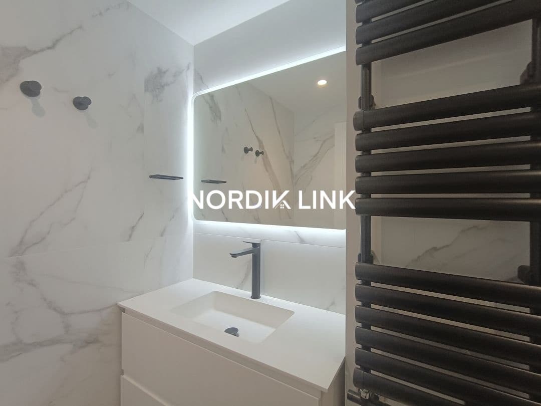 Piso de 3 habitaciones en Barcelona ciudad en venta - 1.100.000 € (Ref: 9562525)