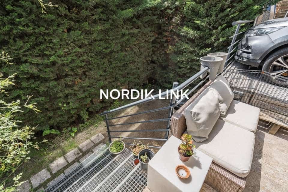 5 soveværelse Semi-Rækkehus til salg i Barcelona by - € 1.090.000 (Ref: 9562526)