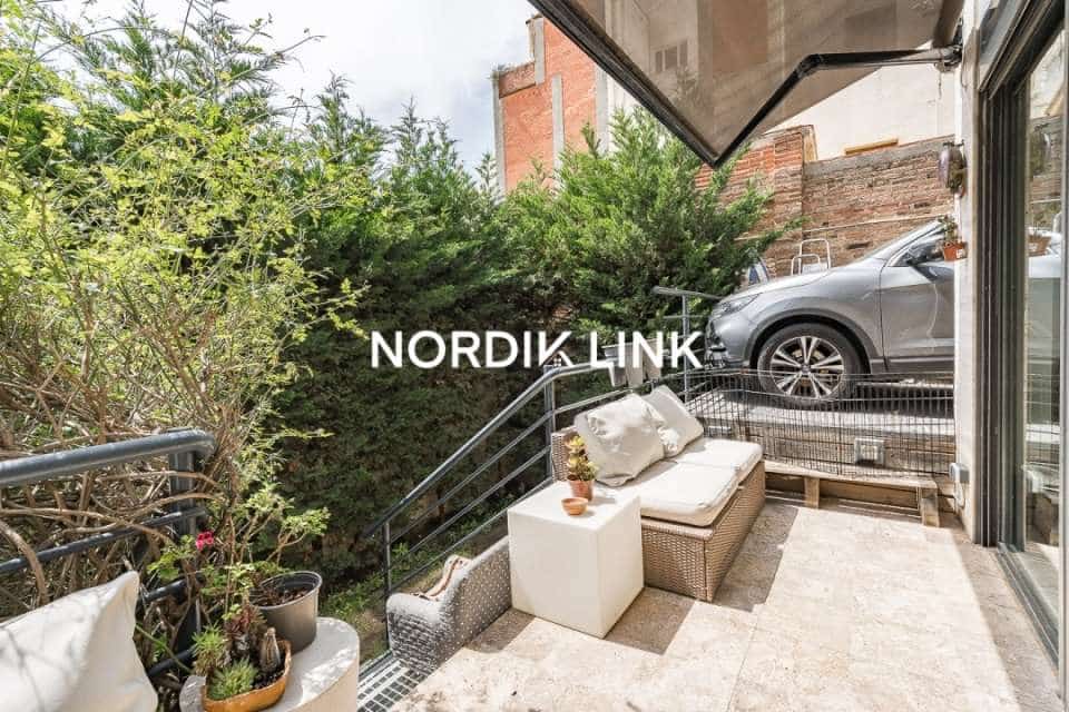 5 soveværelse Semi-Rækkehus til salg i Barcelona by - € 1.090.000 (Ref: 9562526)